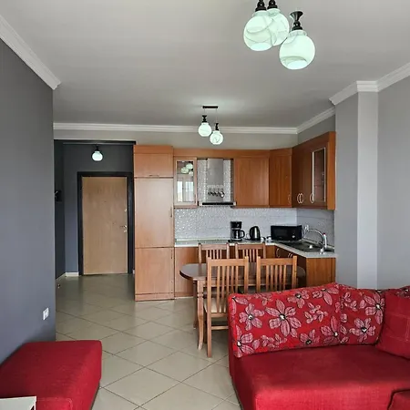 Apartment In Saranda Near Sandy Beach شقة *