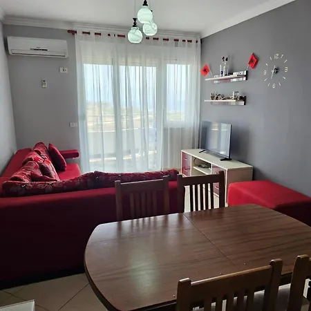 Apartment In Saranda Near Sandy Beach شقة *