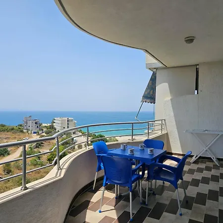 Apartment In Saranda Near Sandy Beach ساراندا